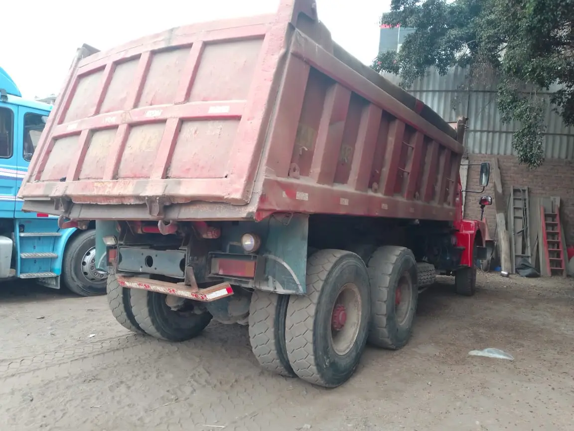 VOLQUETE VOLVO TORTOON N12