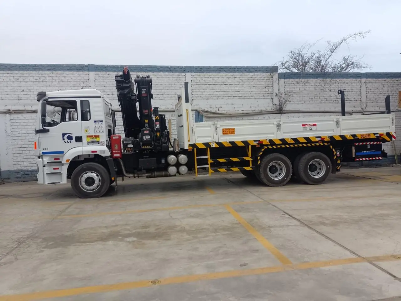 ALQUILER DE CAMIÓN GRÚA HIAB 477 XS 
