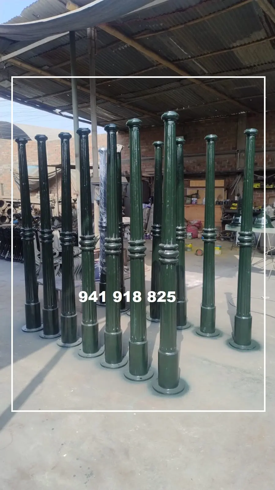 TACHOS PARA BASURA DE FIBRA DE VIDRIO Y METAL