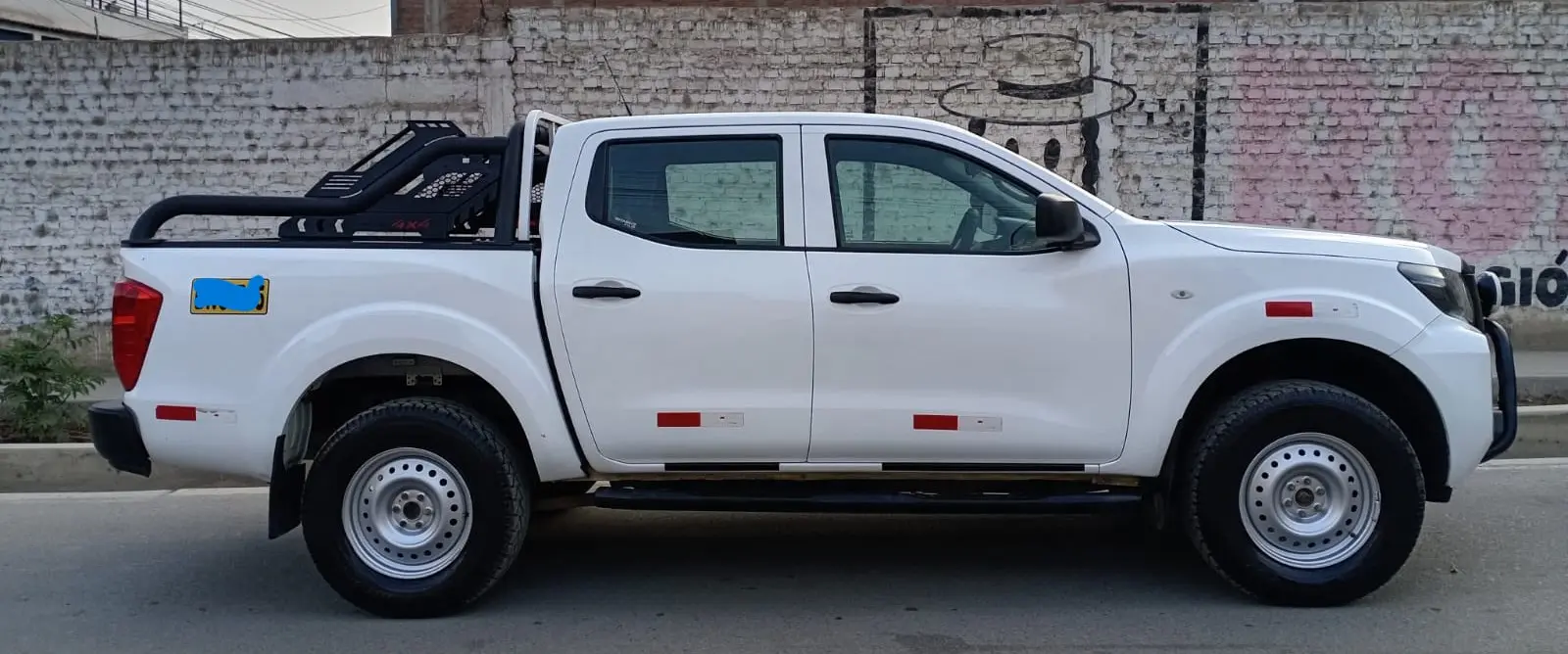 SE VENDE CAMIONETA NISSAN NP 300 FRONTIER 4X4
