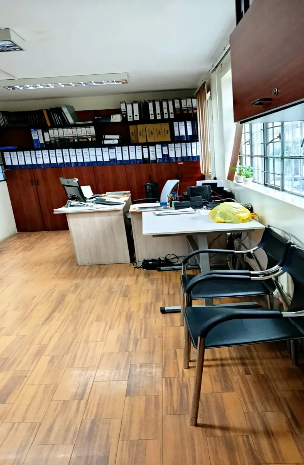 LOCAL EN ESQUINA FTE MERCADO 300 560M2 659mil LIMA CERCADO