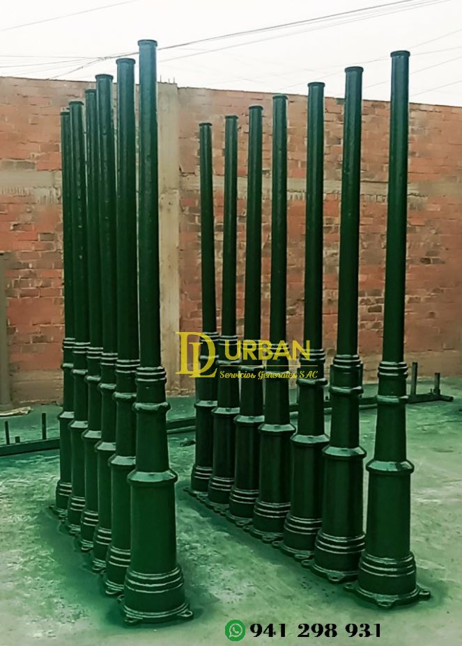 POSTES Y BANCAS EN FIERRO FUNDIDO