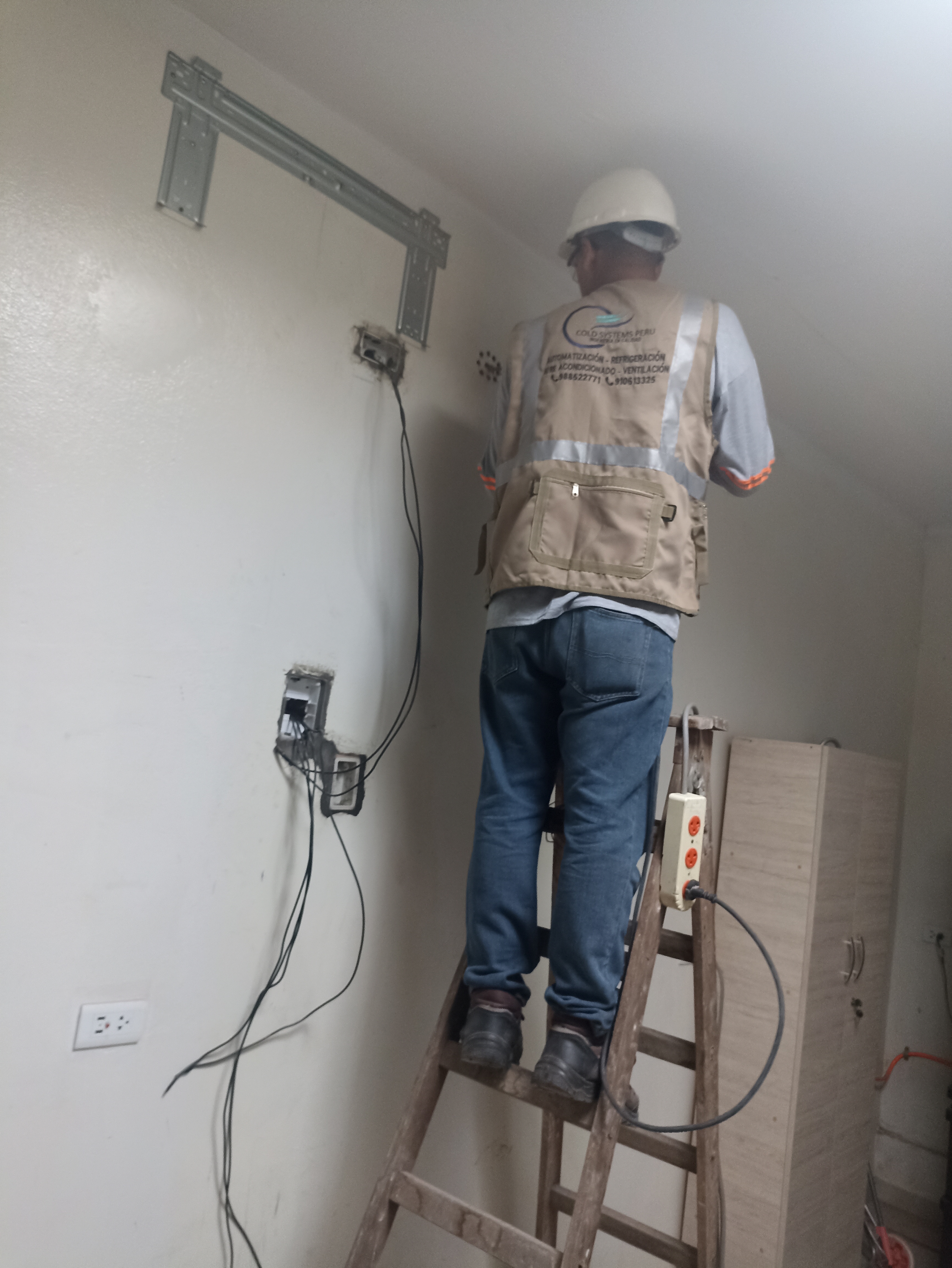 SERVICIO ESPECIALIZADO EN SUMINISTROS DE CLIMATIZACION 