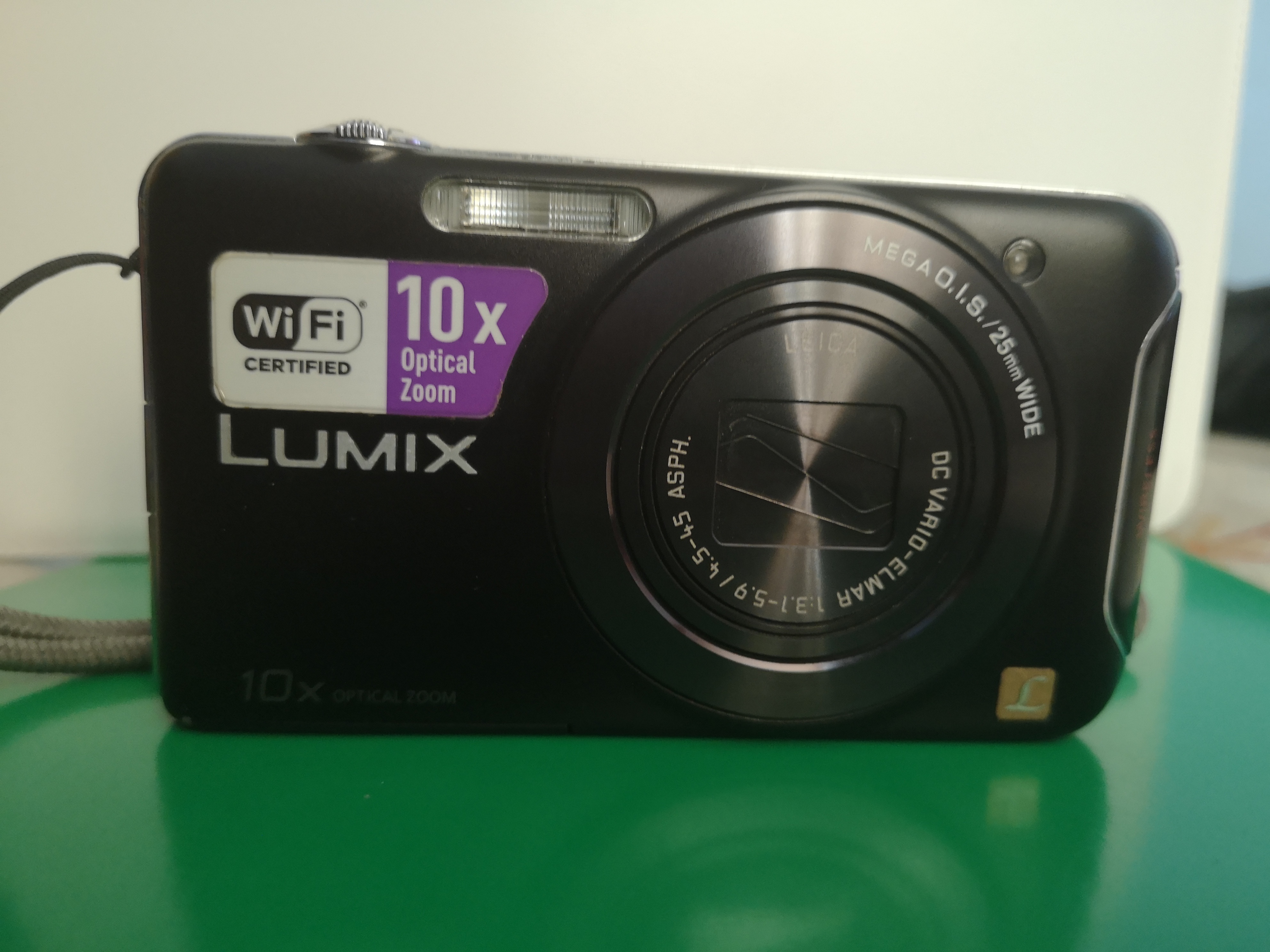 Vendo Cámara LUMIX Z5-Leica S/220