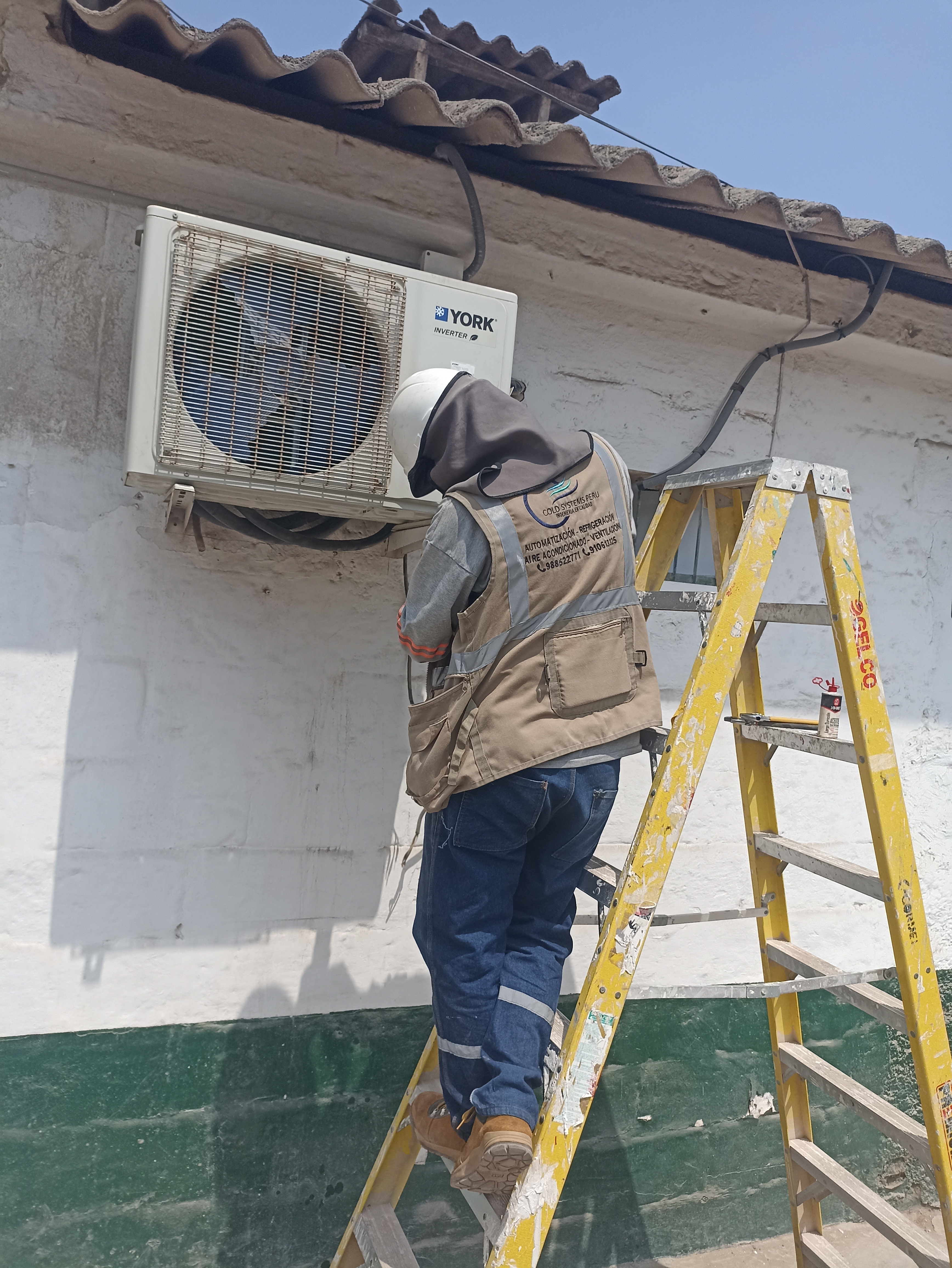 SERVICIO ESPECIALIZADO EN SUMINISTROS DE CLIMATIZACION 