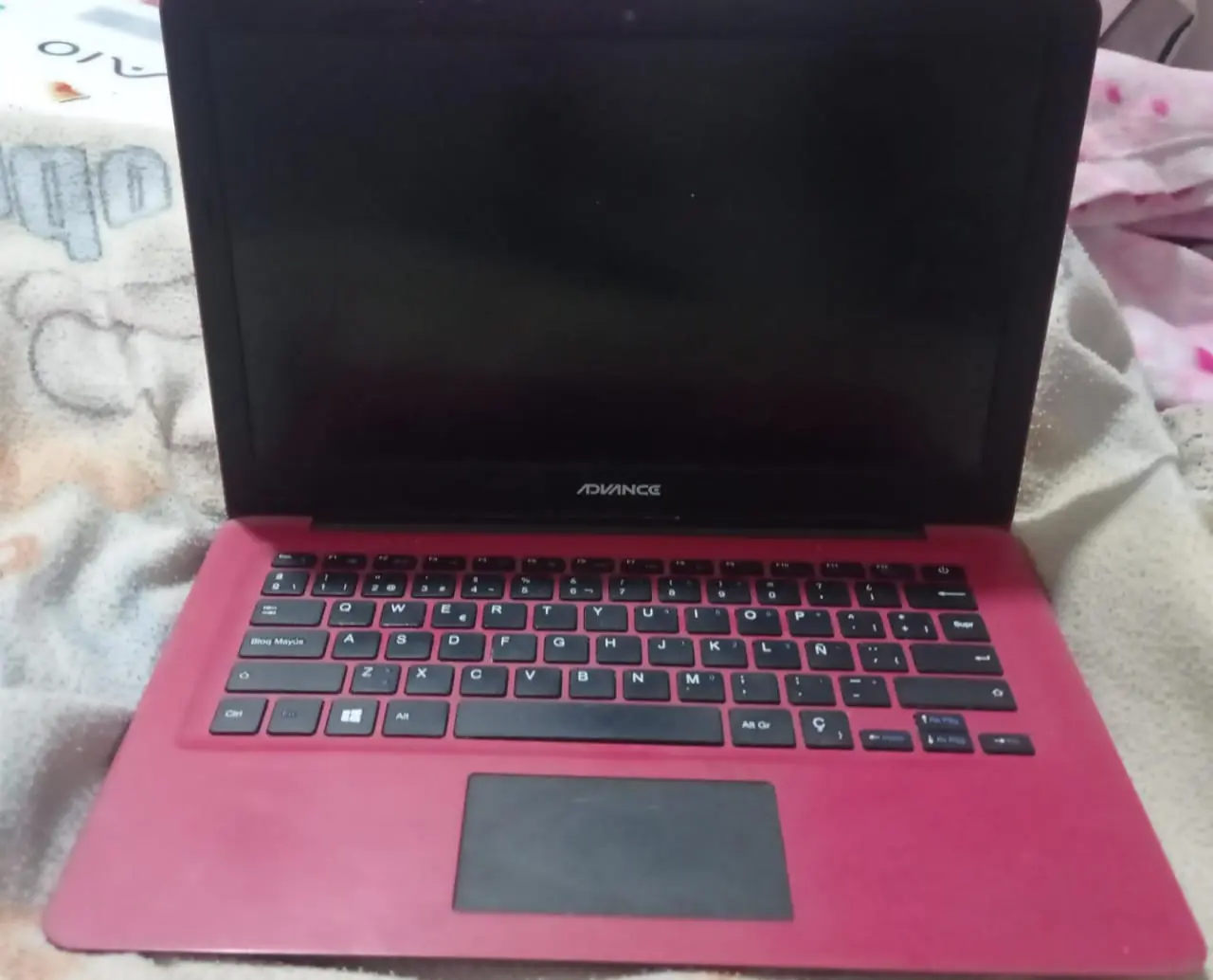 LAPTOPS USADAS ADVANCE Y SONI 