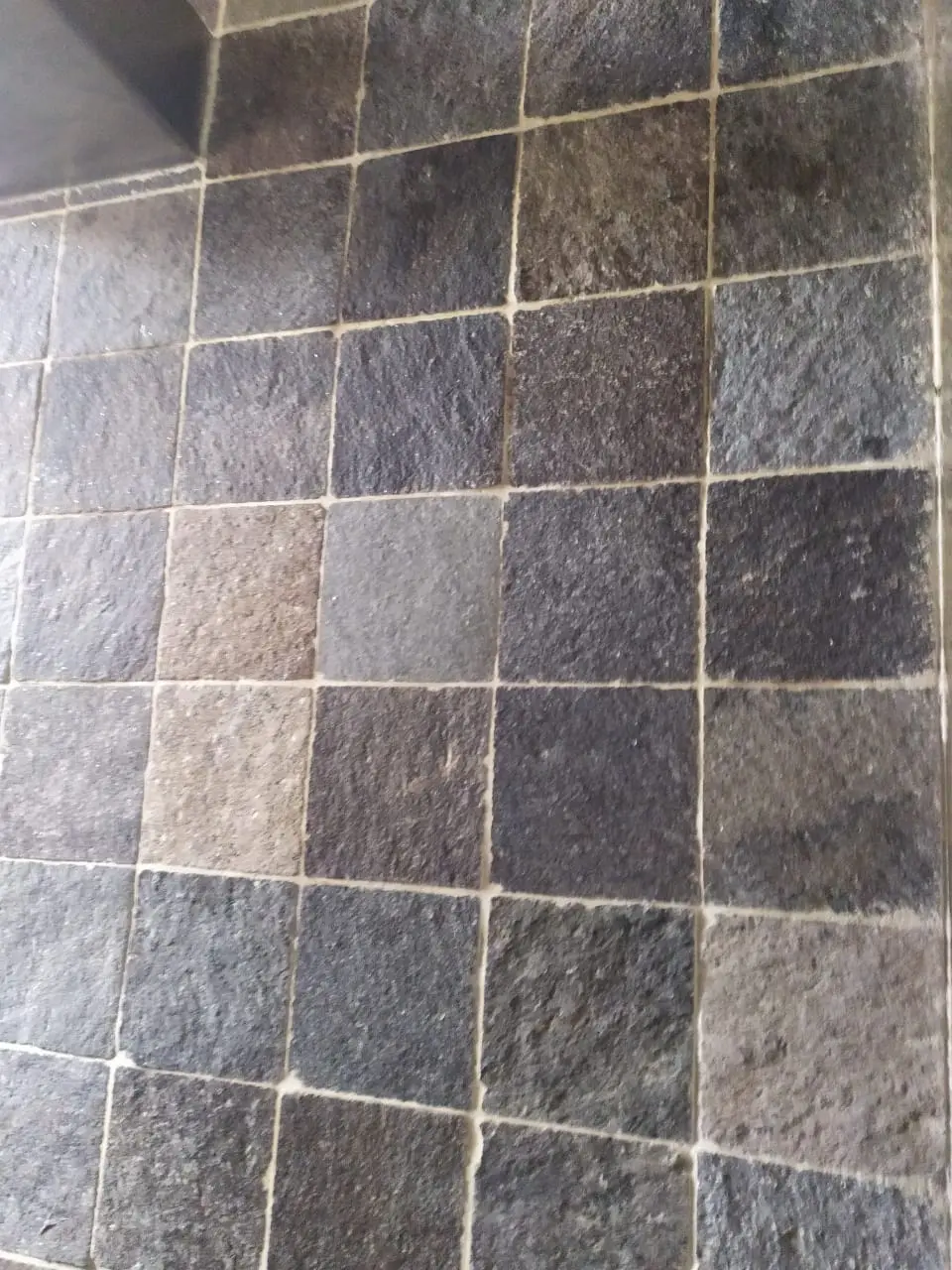 Piedra Talamoye laja granitica mantenimiento profesional