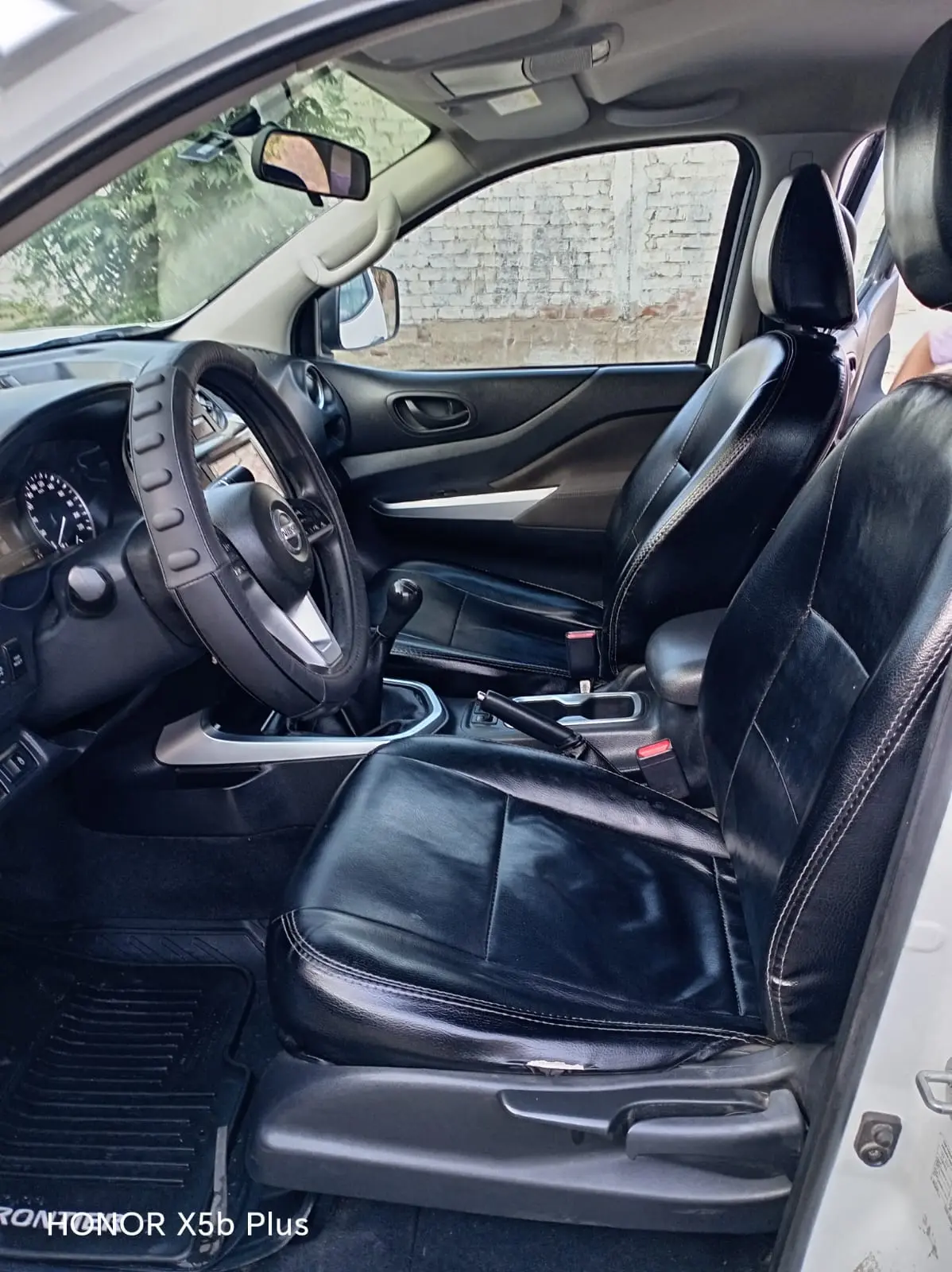 SE VENDE CAMIONETA NISSAN NP 300 FRONTIER 4X4