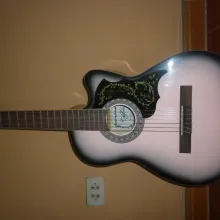 Guitarra rosa negro NUEVA