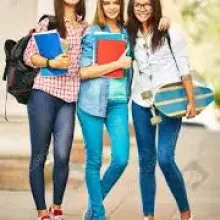 Se necesita azafata 18 a 25 años 