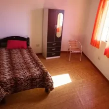 SE ALQUILA HABITACIONES C S AMOBLAR